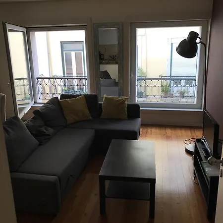 Livin Bairro Alto Apartment
